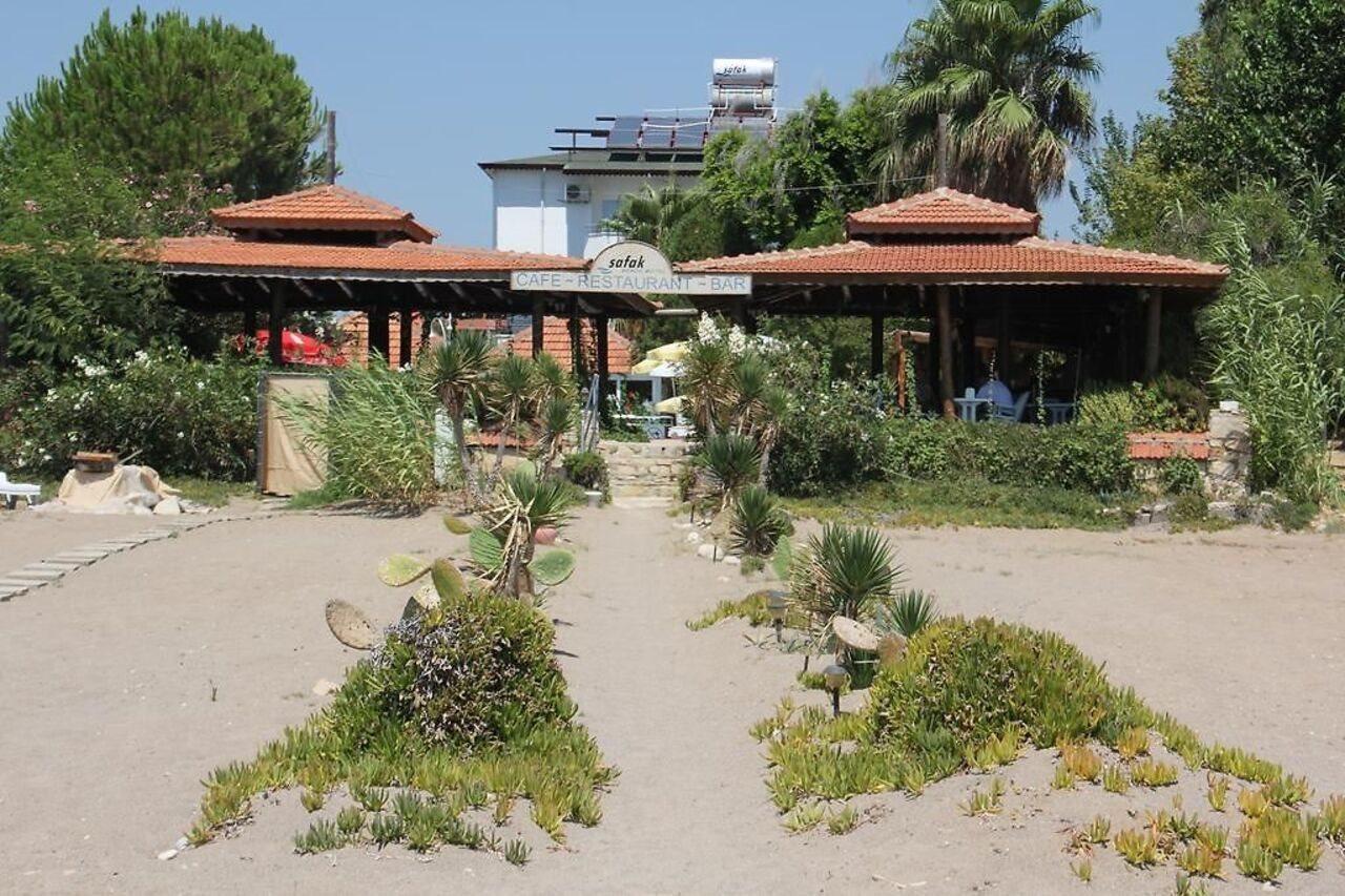 As Queen Beach Hotel Kızılot Eksteriør billede